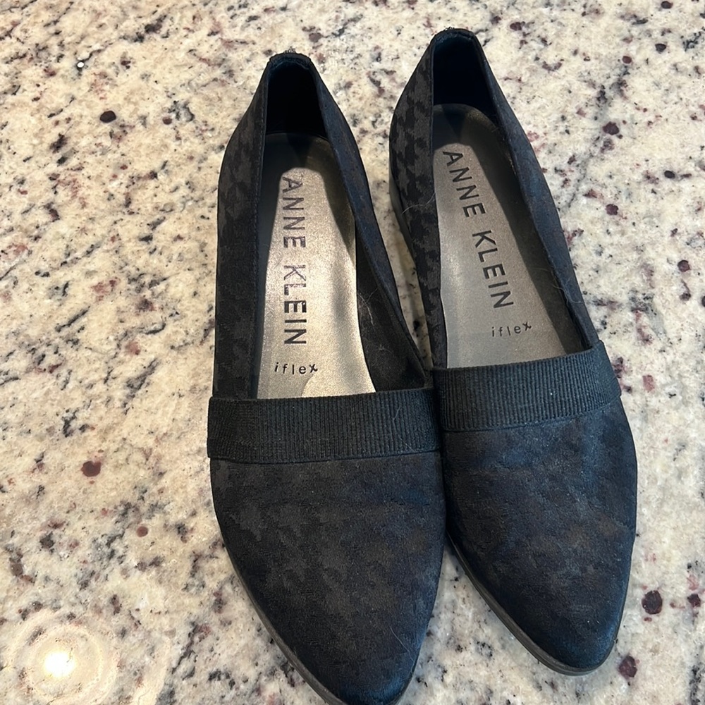 Anne Klein Dark Patterned Loafers